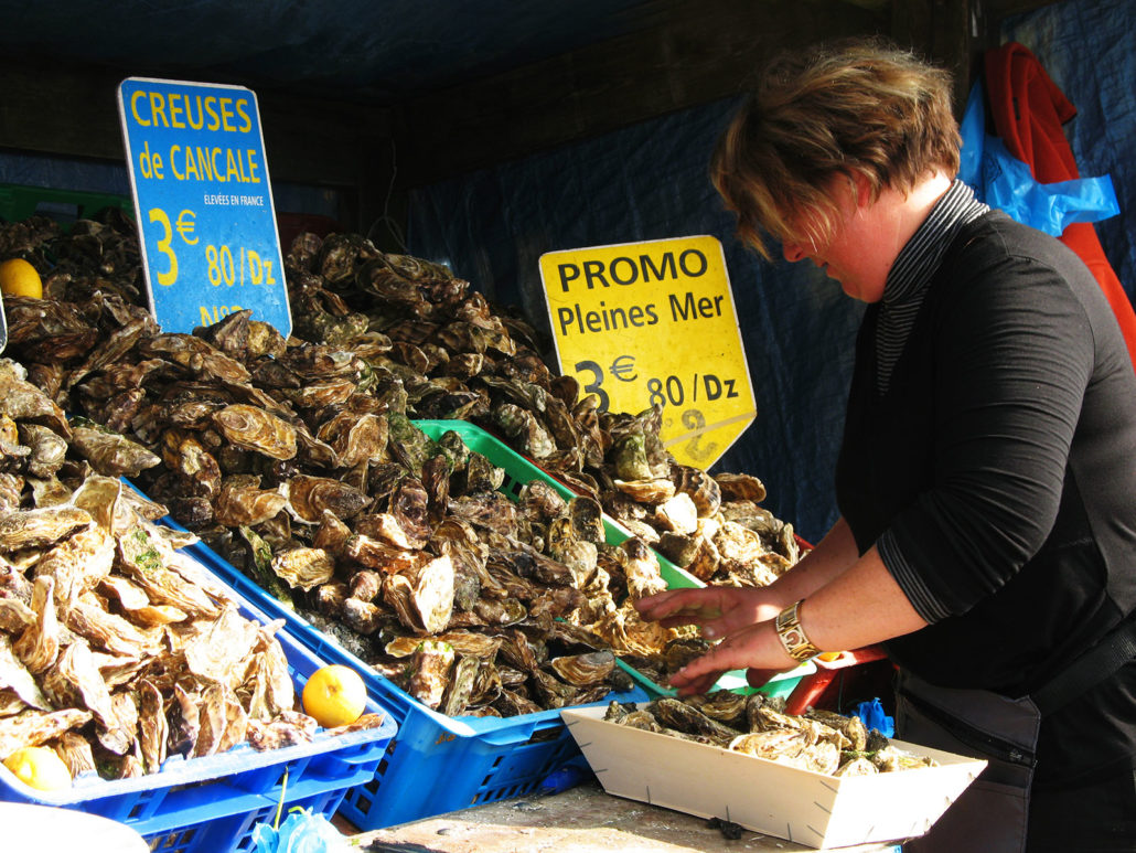 Le marché aux huîtres de Cancale