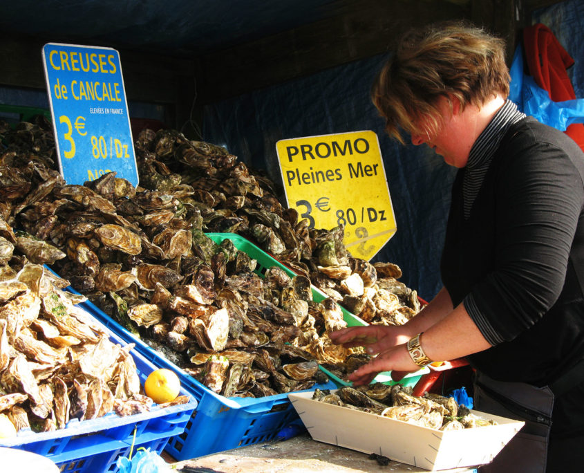 Le marché aux huîtres de Cancale