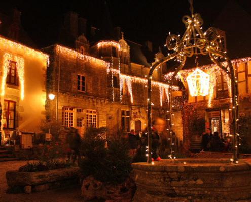 Rochefort-en-Terre illuminé pour les fêtes de Noël