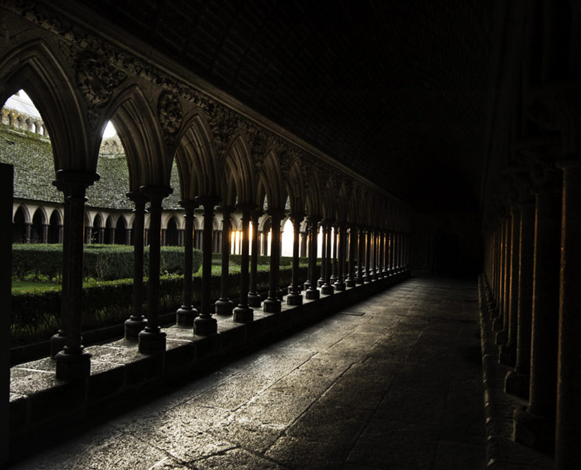 La cour intérieure de l'Abbaye du Mont-Saint-Michel