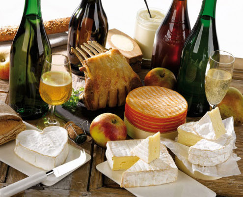 Plateau de fromage et cidre normand