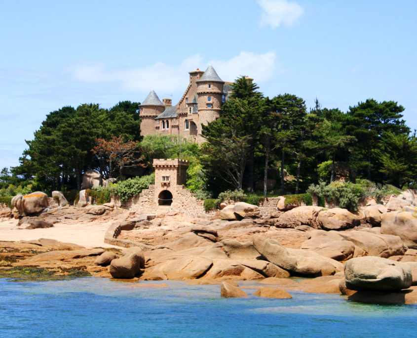 Le Château et l'île de Costaérès à Perros-Guirec