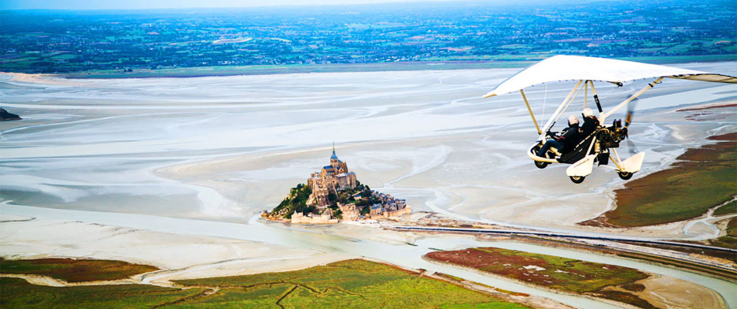 Survol du Mont-Saint-Michel en ULM