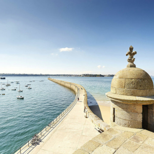 La jetée du grand mole à Saint-Malo