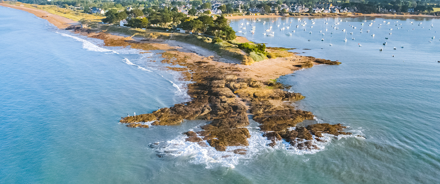 La pointe de Kervoyal au lever du soleil