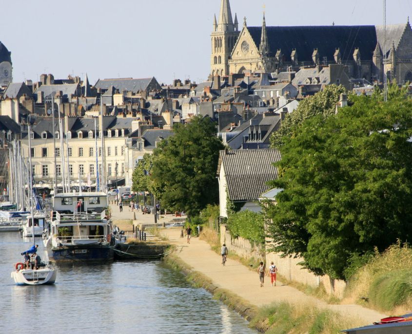 Vue sur le port de Vannes